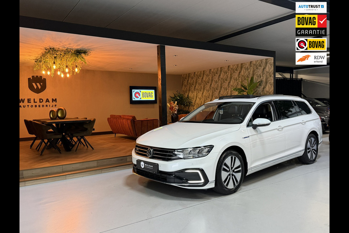 Volkswagen Passat Variant 1.4 TSI GTE|218pk|Plug-in Hybrid|Pano|Massage|Elek. Trekhaak|Head-up|360° Camera|Leder|Rijklaar