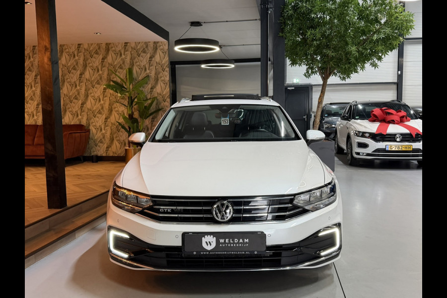Volkswagen Passat Variant 1.4 TSI GTE|218pk|Plug-in Hybrid|Pano|Massage|Elek. Trekhaak|Head-up|360° Camera|Leder|Rijklaar