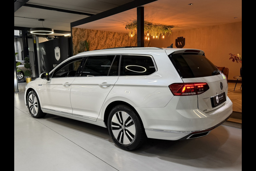 Volkswagen Passat Variant 1.4 TSI GTE|218pk|Plug-in Hybrid|Pano|Massage|Elek. Trekhaak|Head-up|360° Camera|Leder|Rijklaar