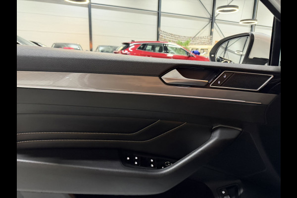 Volkswagen Passat Variant 1.4 TSI GTE|218pk|Plug-in Hybrid|Pano|Massage|Elek. Trekhaak|Head-up|360° Camera|Leder|Rijklaar