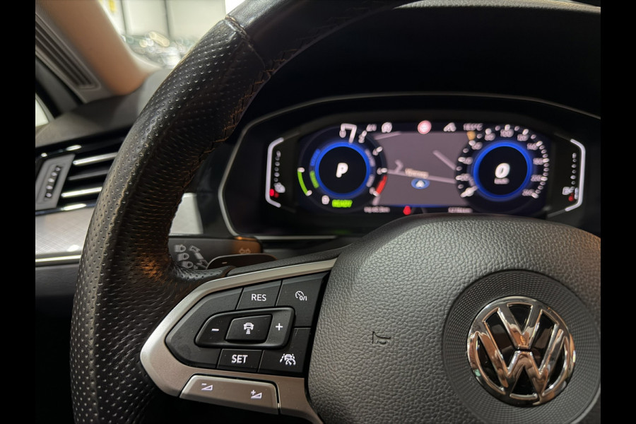 Volkswagen Passat Variant 1.4 TSI GTE|218pk|Plug-in Hybrid|Pano|Massage|Elek. Trekhaak|Head-up|360° Camera|Leder|Rijklaar