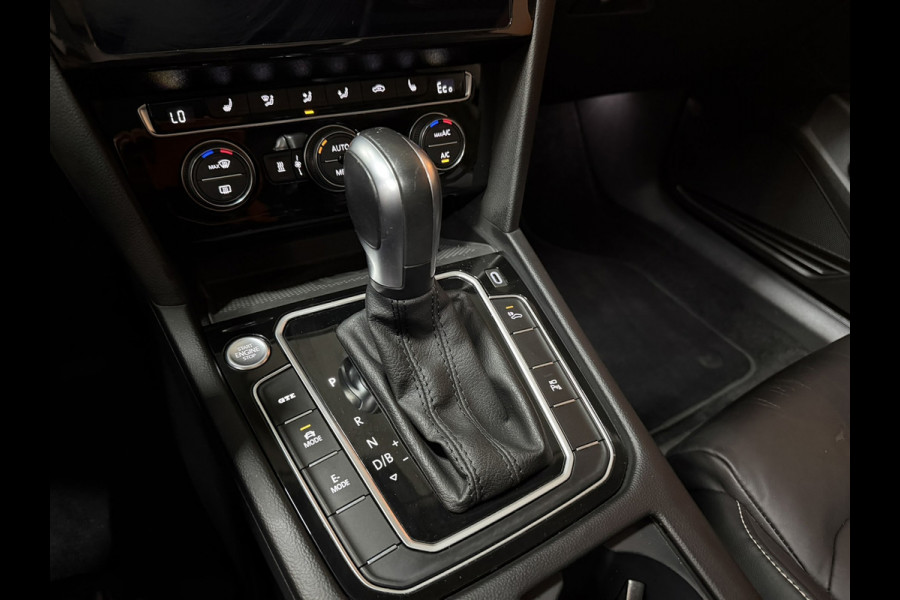 Volkswagen Passat Variant 1.4 TSI GTE|218pk|Plug-in Hybrid|Pano|Massage|Elek. Trekhaak|Head-up|360° Camera|Leder|Rijklaar