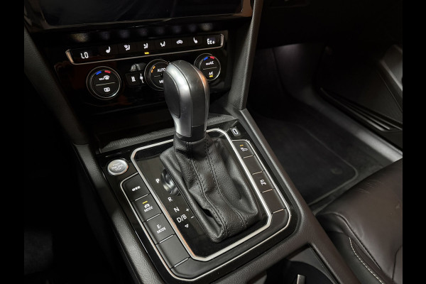 Volkswagen Passat Variant 1.4 TSI GTE|218pk|Plug-in Hybrid|Pano|Massage|Elek. Trekhaak|Head-up|360° Camera|Leder|Rijklaar