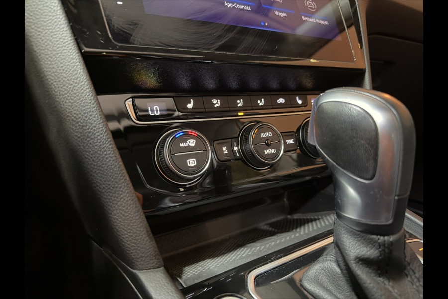 Volkswagen Passat Variant 1.4 TSI GTE|218pk|Plug-in Hybrid|Pano|Massage|Elek. Trekhaak|Head-up|360° Camera|Leder|Rijklaar
