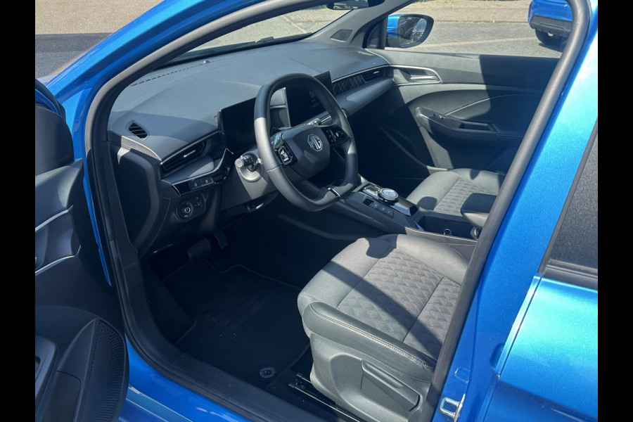 MG MG3 Hybrid+ 1.5 Hybrid+ Luxury 7 JAAR MG FABRIEKS GARANTIE TM 02-2032 | STOEL + STUURVERWARMING | 360 CAMERA | ADAP. CRUISE | DODE HOEK | KEYLESS | APPLE CARPLAY |
