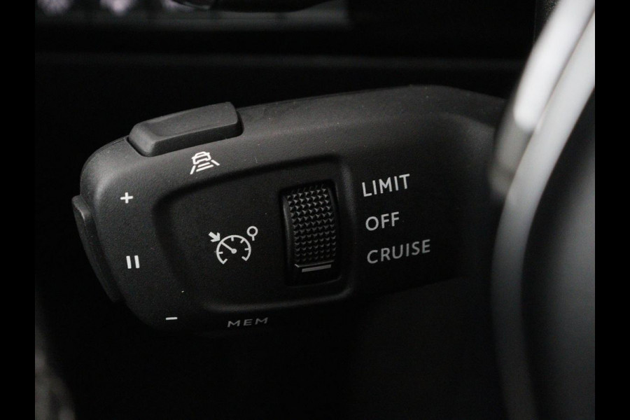 Peugeot 508 1.6 HYbrid Allure | SOH 92% | Leder | Stoelverwarming | Adaptive cruise | Carplay | Camera | Navigatie | Side Assist | Getint glas | Climate control | Bluetooth | PHEV | Plug In