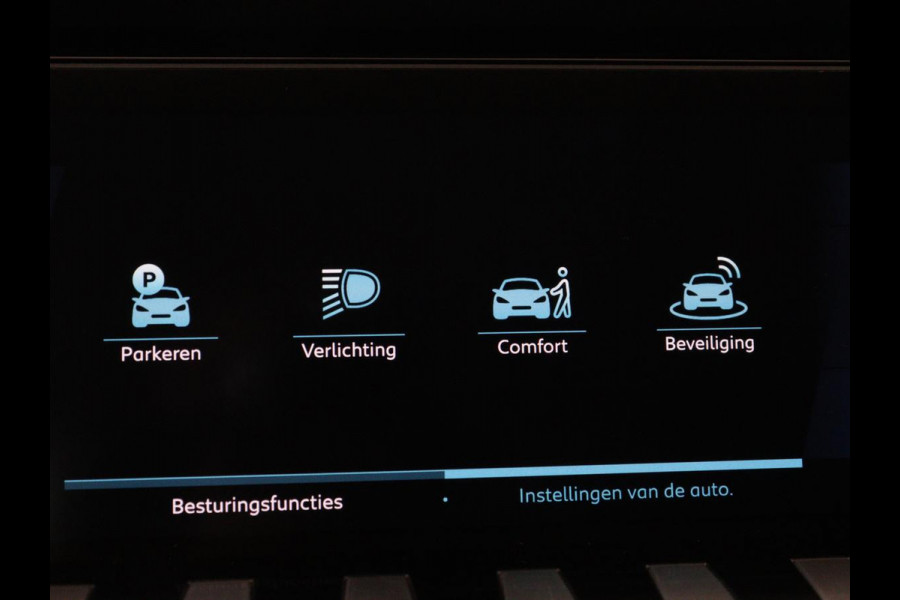 Peugeot 508 1.6 HYbrid Allure | SOH 92% | Leder | Stoelverwarming | Adaptive cruise | Carplay | Camera | Navigatie | Side Assist | Getint glas | Climate control | Bluetooth | PHEV | Plug In