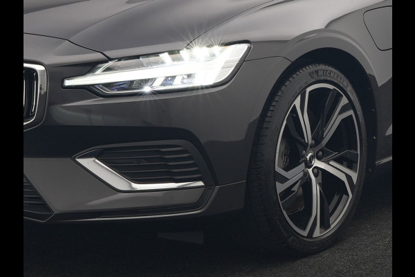 Volvo V60 T6 AWD Plus Bright LONG RANGE PHEV 350pk Dealer O.H. | Panodak | Camera | Harman / Kardon | Lederen Sportstoelen Memory & Verwarmd | Google Assistent | Keyless | Stuur Verwarmd | Apple Carplay | Navigatie | DAB | Plug In Hybrid |