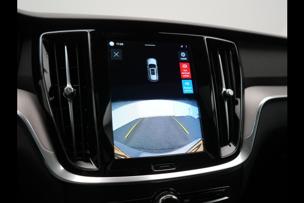 Volvo V60 T6 AWD Plus Bright LONG RANGE PHEV 350pk Dealer O.H. | Panodak | Camera | Harman / Kardon | Lederen Sportstoelen Memory & Verwarmd | Google Assistent | Keyless | Stuur Verwarmd | Apple Carplay | Navigatie | DAB | Plug In Hybrid |