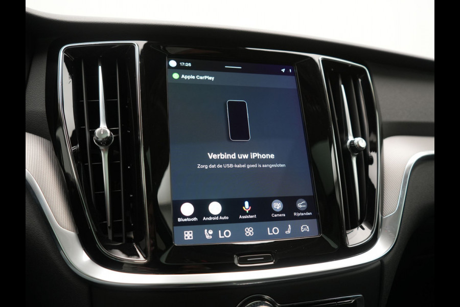 Volvo V60 T6 AWD Plus Bright LONG RANGE PHEV 350pk Dealer O.H. | Panodak | Camera | Harman / Kardon | Lederen Sportstoelen Memory & Verwarmd | Google Assistent | Keyless | Stuur Verwarmd | Apple Carplay | Navigatie | DAB | Plug In Hybrid |