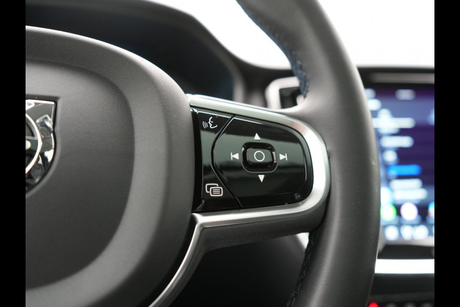 Volvo V60 T6 AWD Plus Bright LONG RANGE PHEV 350pk Dealer O.H. | Panodak | Camera | Harman / Kardon | Lederen Sportstoelen Memory & Verwarmd | Google Assistent | Keyless | Stuur Verwarmd | Apple Carplay | Navigatie | DAB | Plug In Hybrid |