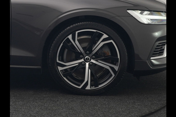 Volvo V60 T6 AWD Plus Bright LONG RANGE PHEV 350pk Dealer O.H. | Panodak | Camera | Harman / Kardon | Lederen Sportstoelen Memory & Verwarmd | Google Assistent | Keyless | Stuur Verwarmd | Apple Carplay | Navigatie | DAB | Plug In Hybrid |