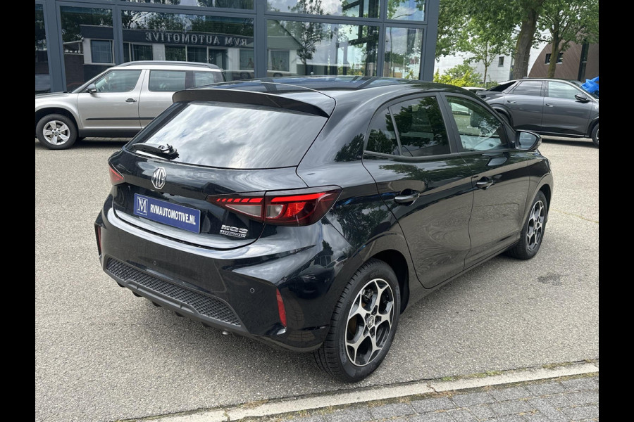MG MG3 Hybrid+ 1.5 Hybrid+ Luxury 7 JAAR MG FABRIEKS GARANTIE TM 02-2032 | STOEL + STUURVERWARMING | 360 CAMERA | ADAP. CRUISE | DODE HOEK | KEYLESS | APPLE CARPLAY |