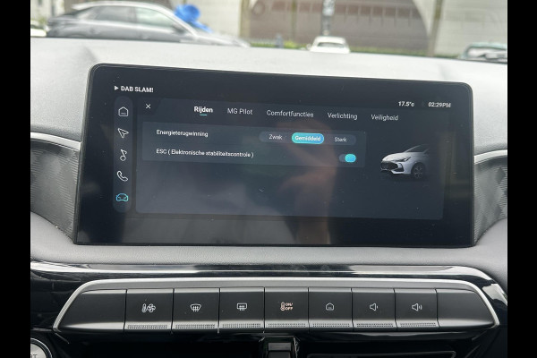 MG MG3 Hybrid+ 1.5 Hybrid+ Luxury 7 JAAR MG FABRIEKS GARANTIE TM 02-2032 | STOEL + STUURVERWARMING | 360 CAMERA | ADAP. CRUISE | DODE HOEK | KEYLESS | APPLE CARPLAY |