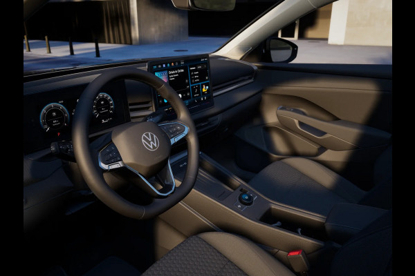 Volkswagen T-Roc Limited Edition 1.5 eTSI 85 kW / 116 PK SUV 7 vers / Getinte ramen / Carplay / 16 Inch