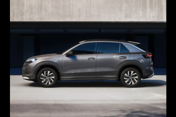 Volkswagen T-Roc Limited Edition 1.5 eTSI 85 kW / 116 PK SUV 7 vers / Getinte ramen / Carplay / 16 Inch