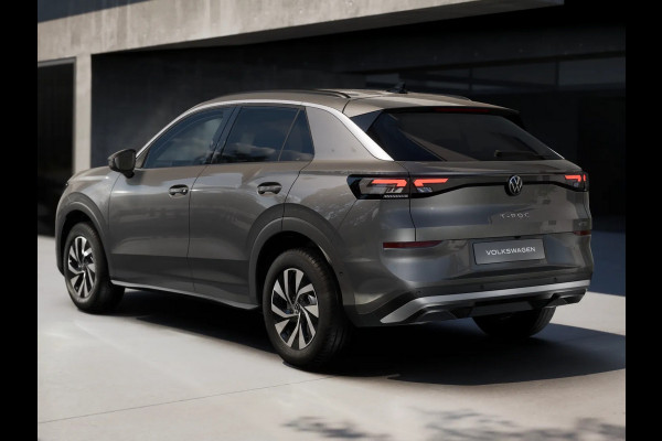 Volkswagen T-Roc Limited Edition 1.5 eTSI 85 kW / 116 PK SUV 7 vers / Getinte ramen / Carplay / 16 Inch