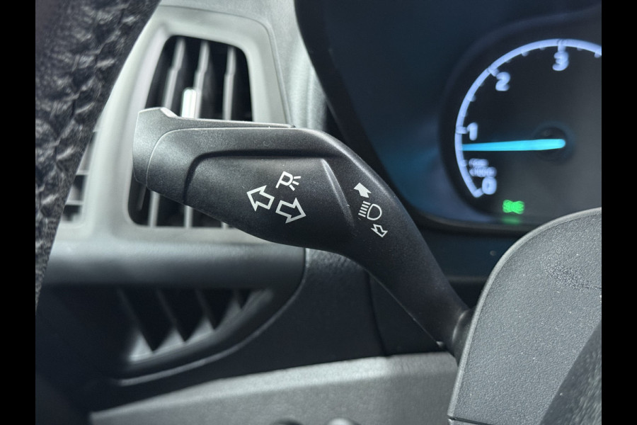 Ford Transit Connect 1.5TDCI 100PK Trekhaak Airco Sortimo Cruise control Pdc EURO 6 L1H1 Trend HP Betonplex Vloer Wandbetimmering Inbouwkasten Schuifdeur Achterdeuren Origineel Nederlandse Auto Laadvermogen 844kg !