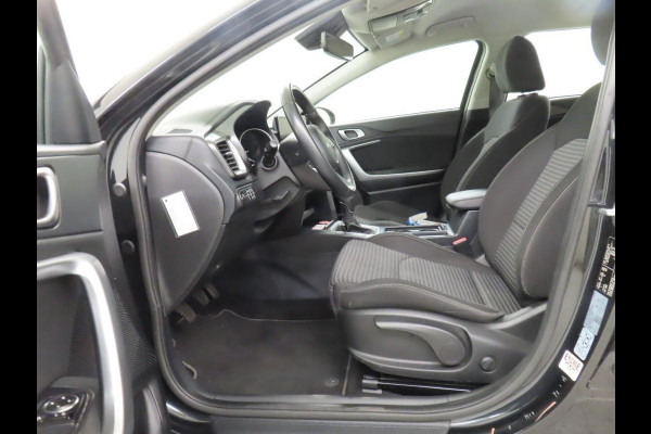 Kia Ceed Sportswagon 1.0 T-GDi 120pk DynamicLine Climate Control Navigatie Apple Carplay/Android Auto Cruise Control Full LED PDC VA Camera 16" Lichtmetalen Velgen