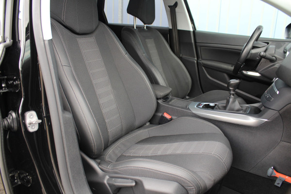 Peugeot 308 SW 1.2 Turbo 131 PK Blue Lease Allure Erg nette en goed onderhouden Peugeot 308 360 Camera, Navigatie, Clima, pdc, lmv