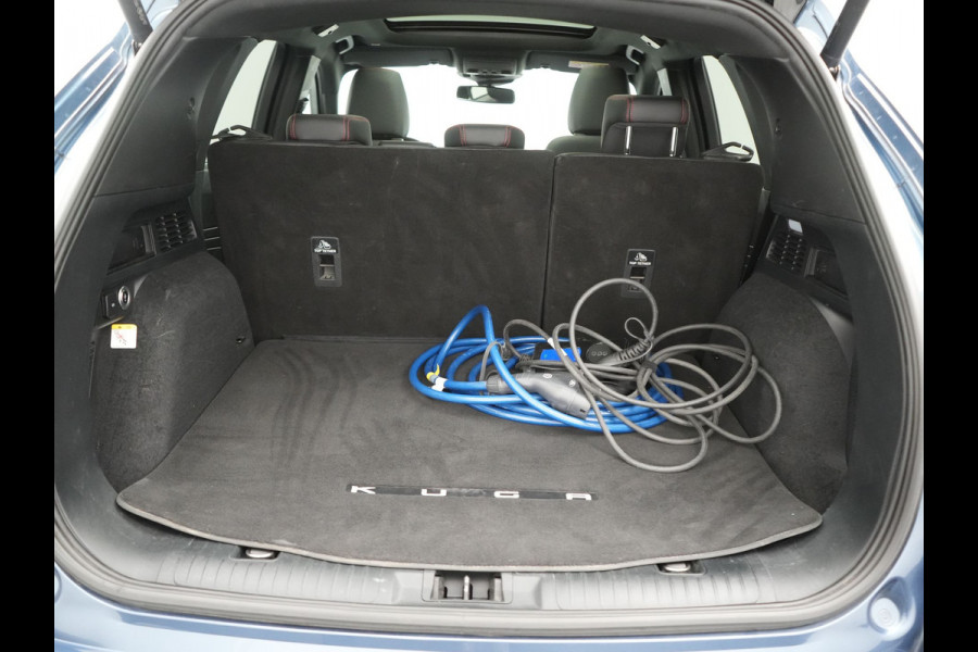 Ford Kuga 2.5 ST-Line X PHEV 225pk Dealer O.H. | Trekhaak Af Fabriek | Panodak | Adaptive Cruise | Head Up | 360 Camera | Alcantara Sportstoelen & Stuur Verwarmd | Bang & Olufsen | Keyless | Blis | Apple Carplay | Navigatie | DAB | Plug In Hybrid |