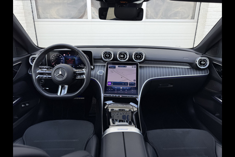 Mercedes-Benz C-Klasse Estate 300 e AMG Line | Pano | Trekhaak | Distronic | Memory | 360* Camera