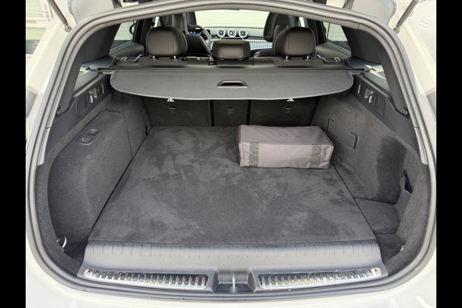 Mercedes-Benz C-Klasse Estate 300 e AMG Line | Pano | Trekhaak | Distronic | Memory | 360* Camera