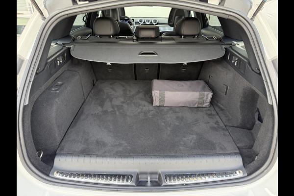 Mercedes-Benz C-Klasse Estate 300 e AMG Line | Pano | Trekhaak | Distronic | Memory | 360* Camera