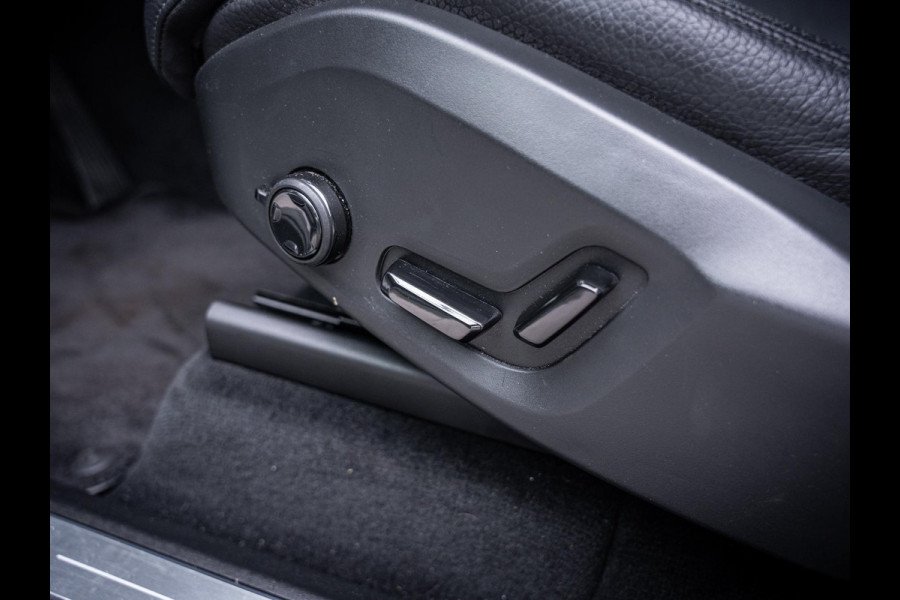 Volvo XC90 2.0 T8 Recharge AWD Ultimate Bright - R-Design l Pano l Trekhaak l HUD l Memory