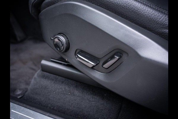 Volvo XC90 2.0 T8 Recharge AWD Ultimate Bright - R-Design l Pano l Trekhaak l HUD l Memory
