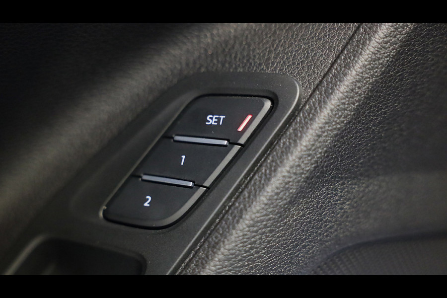 Audi Q3 Sportback 45 TFSI e RSQ3 Look / Memory / Camera / Acc / Lane Assist / Dode Hoek / S Line Zetels / Pano / Matrix / 21 In