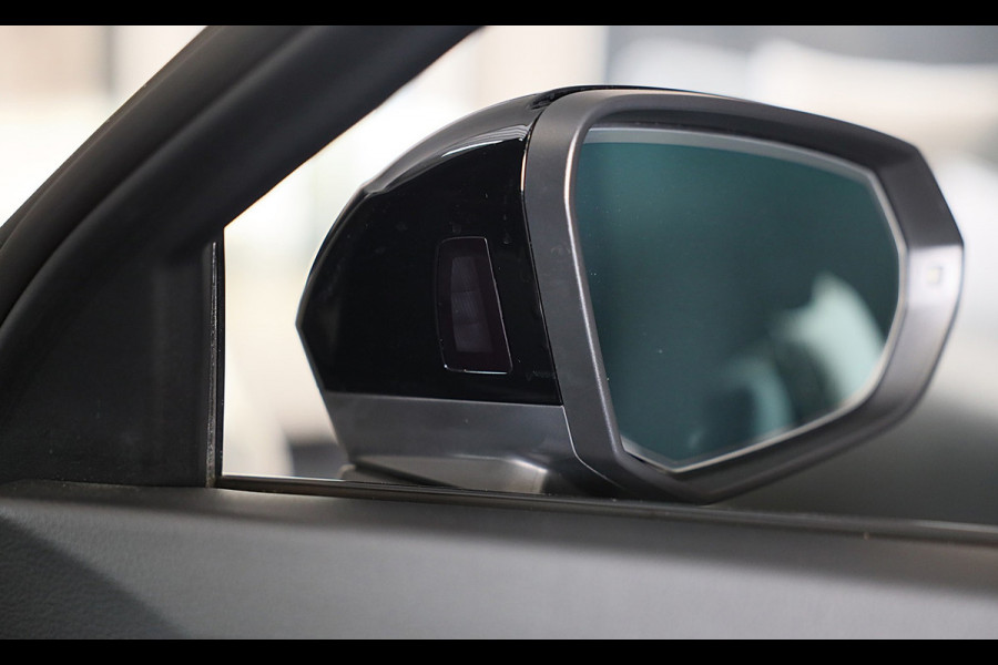 Audi Q3 Sportback 45 TFSI e RSQ3 Look / Memory / Camera / Acc / Lane Assist / Dode Hoek / S Line Zetels / Pano / Matrix / 21 In