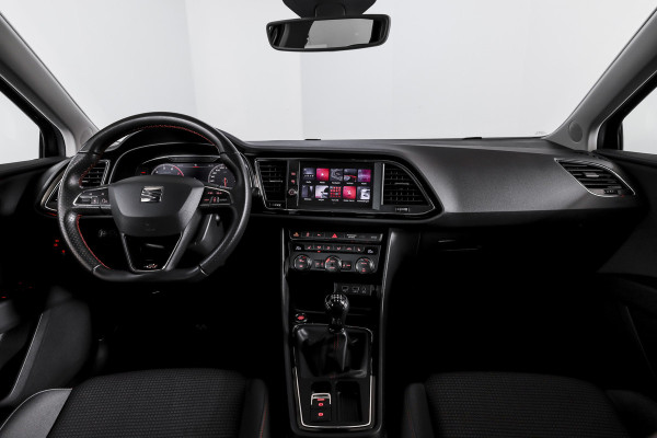 Seat Leon ST 1.5 TSI 150 PK FR Business Intense | Dig. Cockpit | Adapt. Cruise | Stoelverw. | PDC | Camera | NAV + App. Connect | ECC | Afn. Trekhaak | LM 19" |