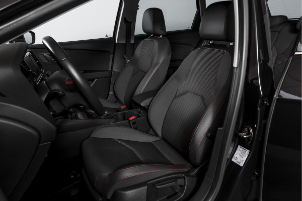Seat Leon ST 1.5 TSI 150 PK FR Business Intense | Dig. Cockpit | Adapt. Cruise | Stoelverw. | PDC | Camera | NAV + App. Connect | ECC | Afn. Trekhaak | LM 19" |