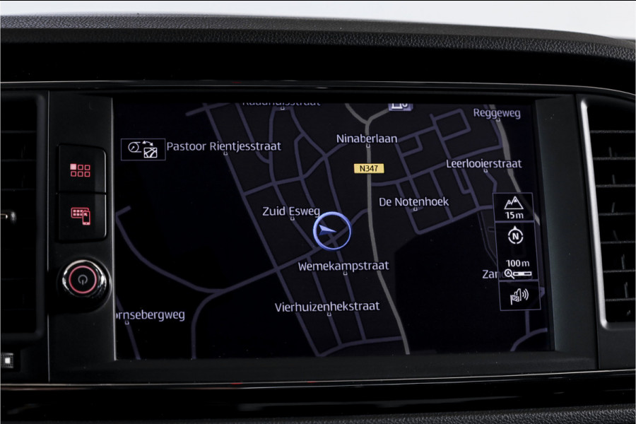 Seat Leon ST 1.5 TSI 150 PK FR Business Intense | Dig. Cockpit | Adapt. Cruise | Stoelverw. | PDC | Camera | NAV + App. Connect | ECC | Afn. Trekhaak | LM 19" |