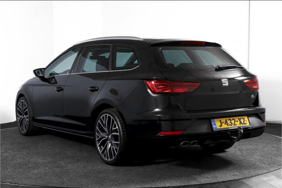 Seat Leon ST 1.5 TSI 150 PK FR Business Intense | Dig. Cockpit | Adapt. Cruise | Stoelverw. | PDC | Camera | NAV + App. Connect | ECC | Afn. Trekhaak | LM 19" |