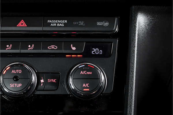 Seat Leon ST 1.5 TSI 150 PK FR Business Intense | Dig. Cockpit | Adapt. Cruise | Stoelverw. | PDC | Camera | NAV + App. Connect | ECC | Afn. Trekhaak | LM 19" |