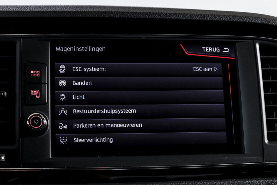 Seat Leon ST 1.5 TSI 150 PK FR Business Intense | Dig. Cockpit | Adapt. Cruise | Stoelverw. | PDC | Camera | NAV + App. Connect | ECC | Afn. Trekhaak | LM 19" |