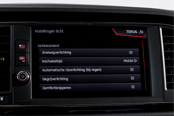 Seat Leon ST 1.5 TSI 150 PK FR Business Intense | Dig. Cockpit | Adapt. Cruise | Stoelverw. | PDC | Camera | NAV + App. Connect | ECC | Afn. Trekhaak | LM 19" |