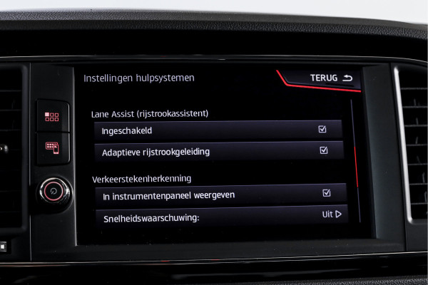 Seat Leon ST 1.5 TSI 150 PK FR Business Intense | Dig. Cockpit | Adapt. Cruise | Stoelverw. | PDC | Camera | NAV + App. Connect | ECC | Afn. Trekhaak | LM 19" |