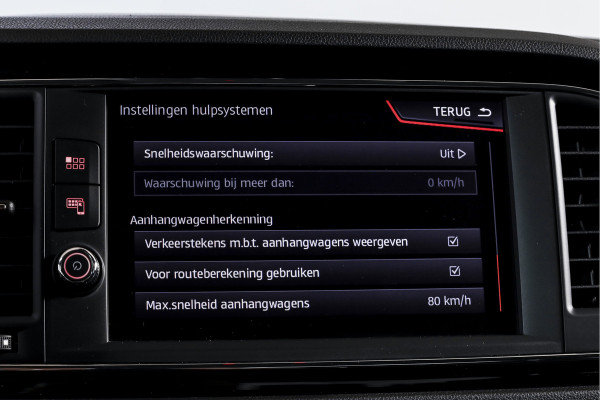 Seat Leon ST 1.5 TSI 150 PK FR Business Intense | Dig. Cockpit | Adapt. Cruise | Stoelverw. | PDC | Camera | NAV + App. Connect | ECC | Afn. Trekhaak | LM 19" |