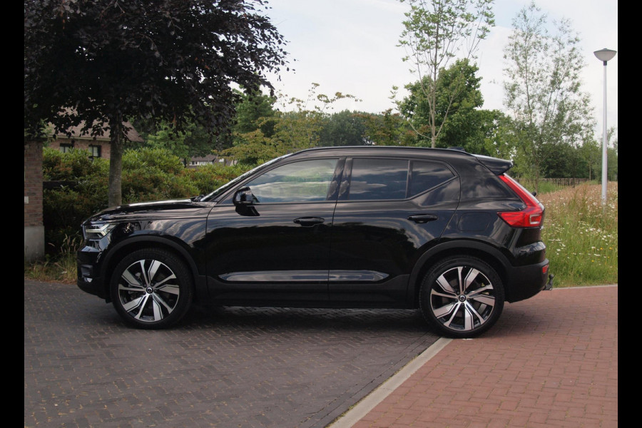 Volvo XC40 Recharge P8 AWD R-Design | SOH 91% | Trekhaak | Parkeersensoren | Apple Carplay | Cruise Control | NL-Auto |