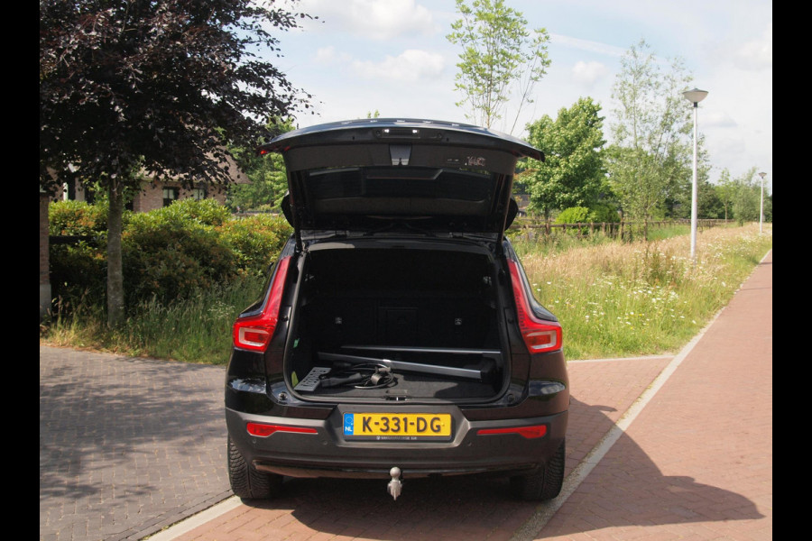Volvo XC40 Recharge P8 AWD R-Design | SOH 91% | Trekhaak | Parkeersensoren | Apple Carplay | Cruise Control | NL-Auto |