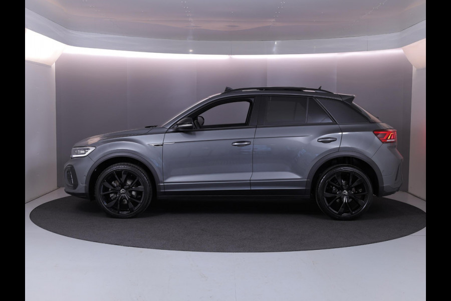 Volkswagen T-Roc 1.5 TSI R-Line 150 pk Automaat (DSG) | Navigatie via App | Panoramadak | Parkeersensoren (Park assist) | Achteruitrijcamera | Keyless | Black Style pakket | R-Line |