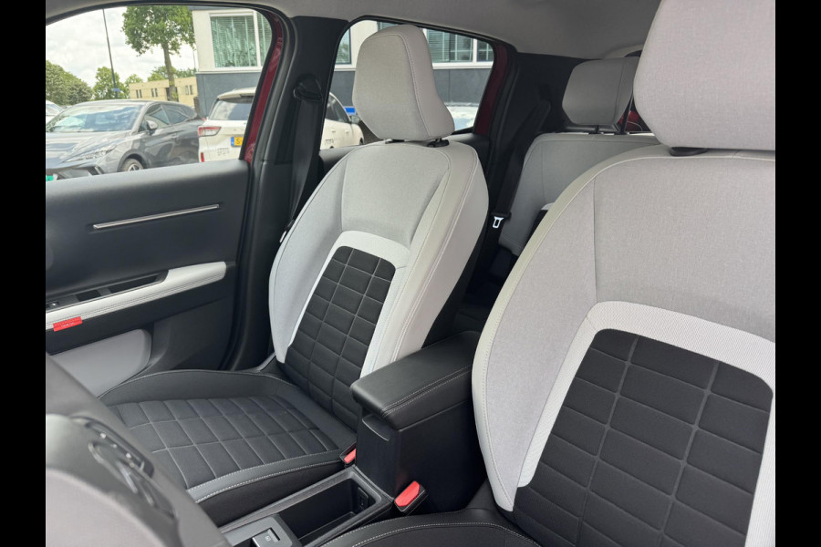 Citroën ë-C3 MAX 3.454 KM!! UNIEKE KM STAND  | 3-FASE LADER | NAVIGATIE | CAMERA | FABRIEKSGARANTIE TOT 02-2027 | BTW VERREKENBAAR |