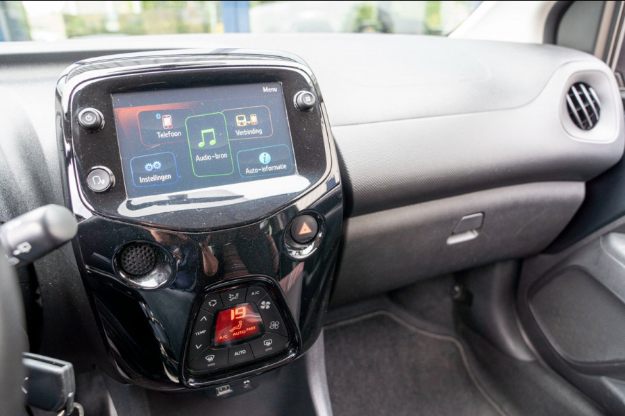 Citroën C1 1.0 VTi Shine 5 Drs|Prijs rijklaar incl 12 mnd garantie| Clima Camera Navi via Carplay Lmv Bluetooth