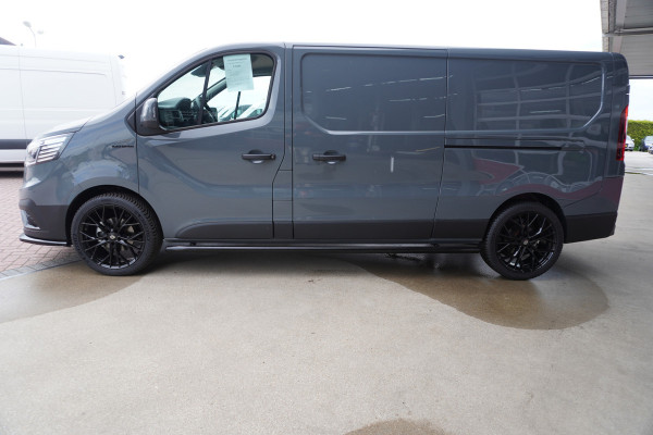 Renault Trafic 2.0 Blue dCi 130PK L2H1 Advance Schuifdeur L+R Black Edition Nr. V058 | Airco | Cruise | Navigatie | Camera | All season+ 20" LM Velgen