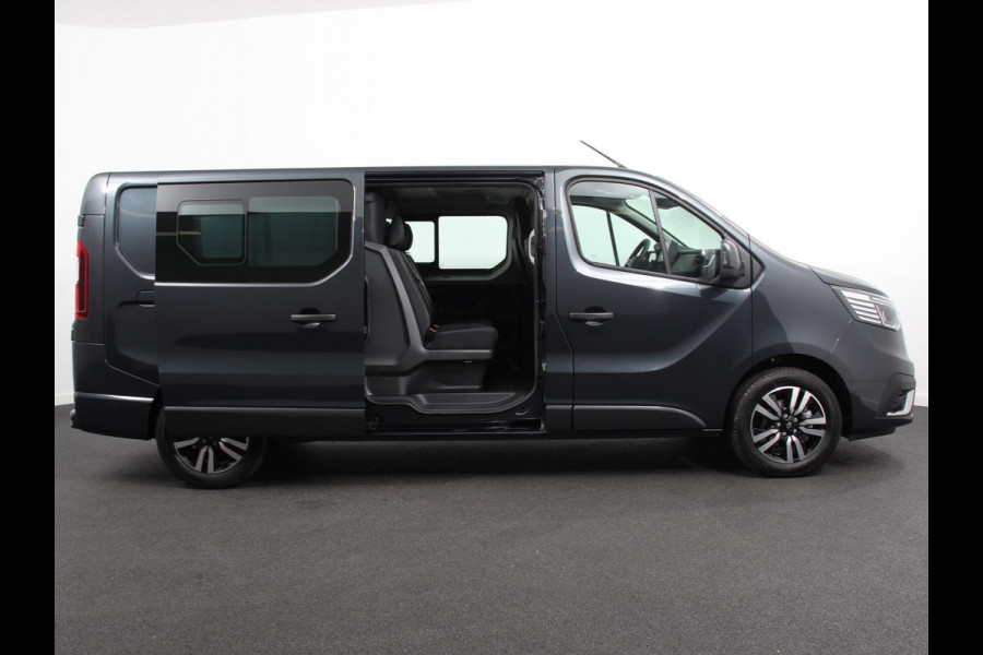 Renault Trafic 2.0 Blue dCi 150 T30 L2H1 Advance Dubbele cabine Navigatie Airco Lichtmetalen velgen Betimmering Trekhaak Camera Parkeer sensoren Dab