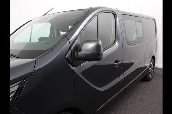 Renault Trafic 2.0 Blue dCi 150 T30 L2H1 Advance Dubbele cabine Navigatie Airco Lichtmetalen velgen Betimmering Trekhaak Camera Parkeer sensoren Dab