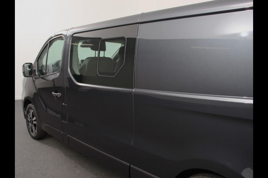 Renault Trafic 2.0 Blue dCi 150 T30 L2H1 Advance Dubbele cabine Navigatie Airco Lichtmetalen velgen Betimmering Trekhaak Camera Parkeer sensoren Dab
